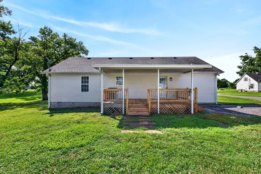 783 Galen Road Lafayette TN 37083