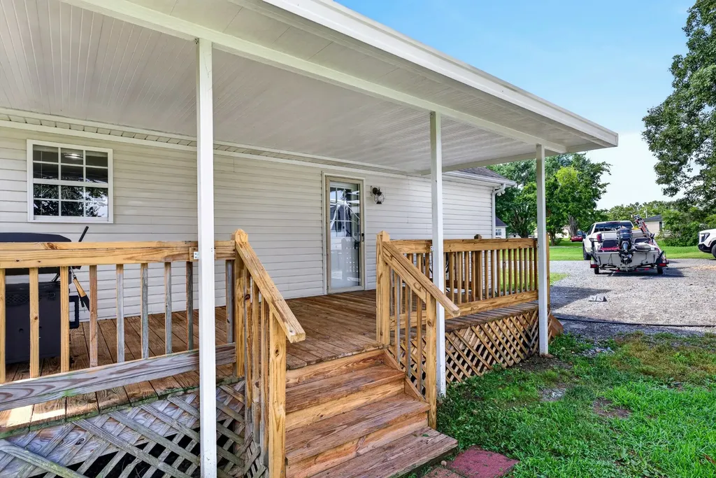 783 Galen Road Lafayette TN 37083