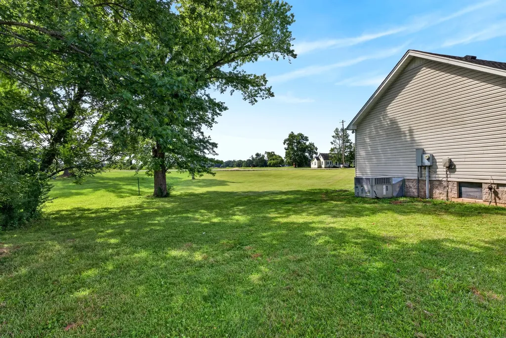 783 Galen Road Lafayette TN 37083