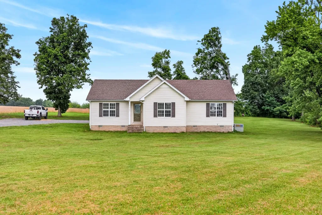 783 Galen Road Lafayette TN 37083