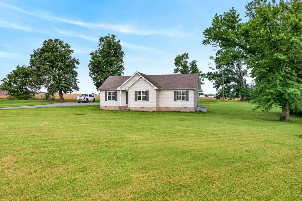 783 Galen Road Lafayette TN 37083