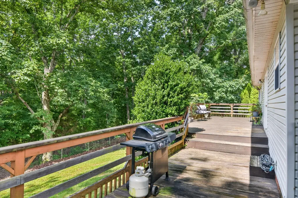 199 Moore Lane Dowelltown TN 37059