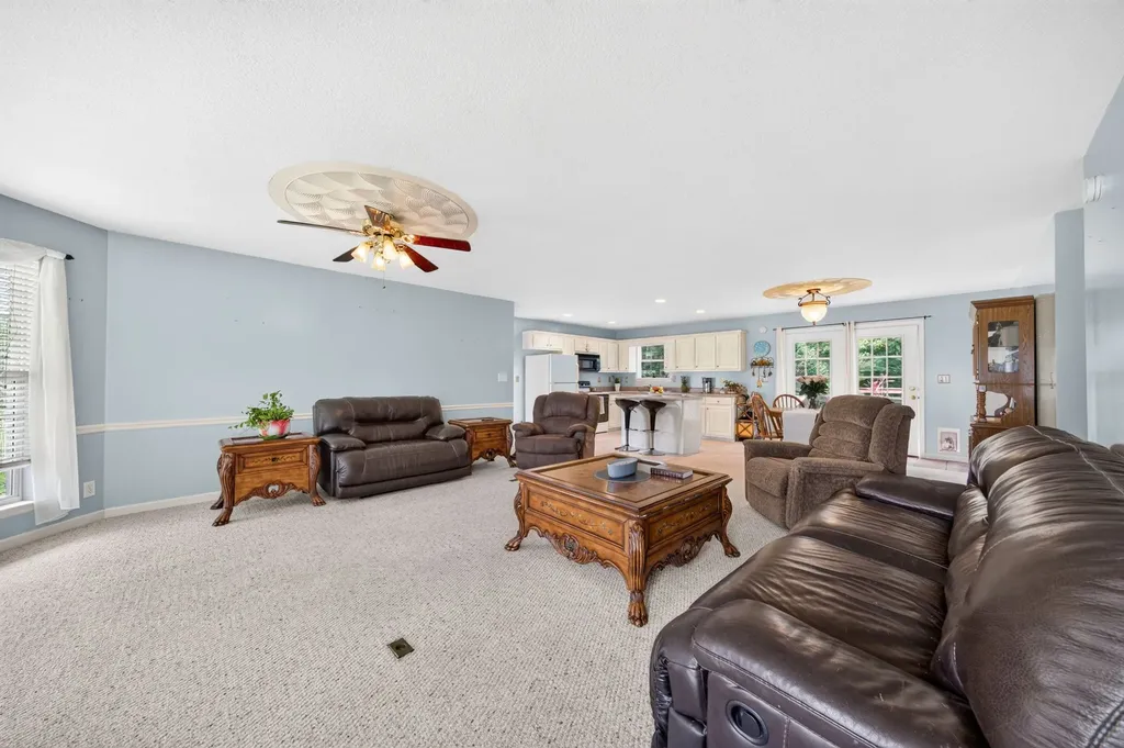 199 Moore Lane Dowelltown TN 37059