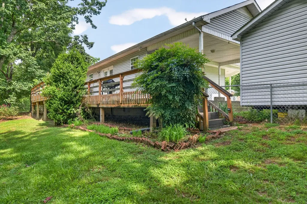199 Moore Lane Dowelltown TN 37059