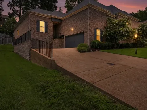 166 Cobbler Circle Hendersonville TN 37075