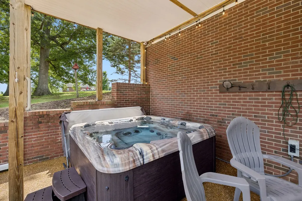 5008 Highpoint Road Pleasant View TN 37146