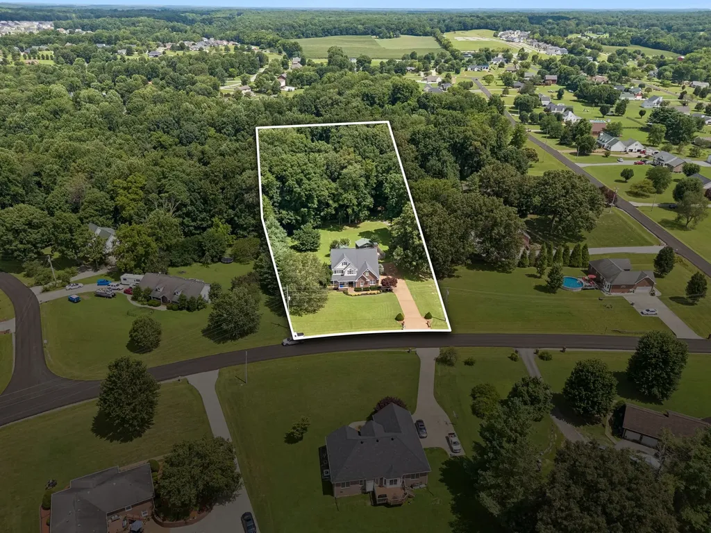 5008 Highpoint Road Pleasant View TN 37146
