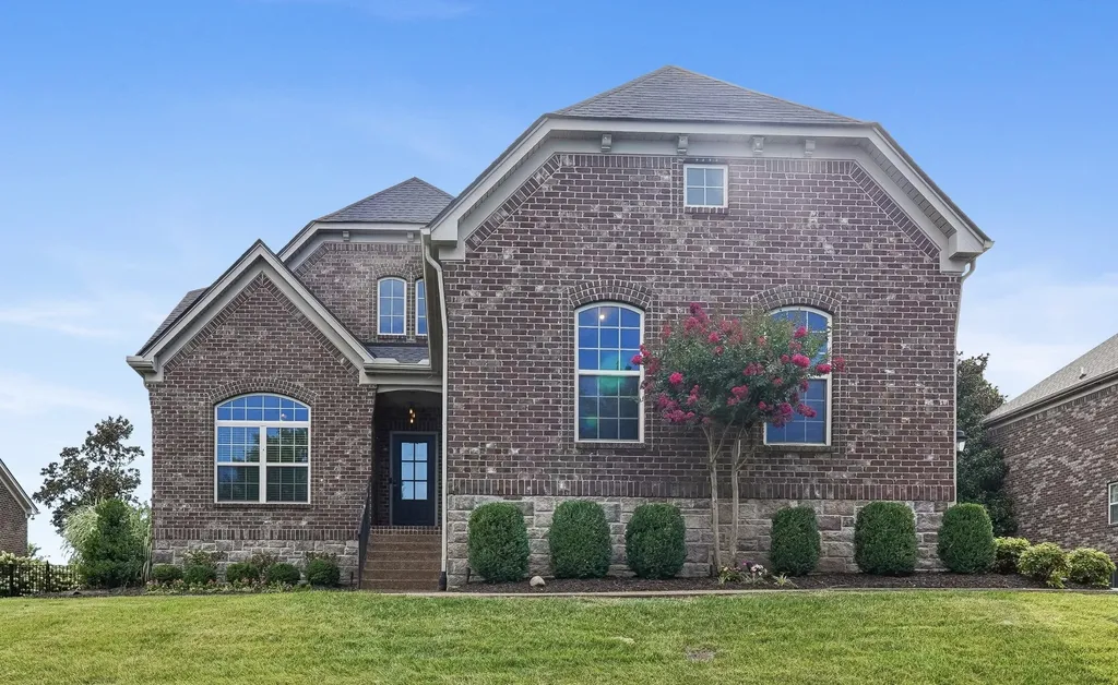 103 Houghland Street Gallatin TN 37066