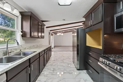 1117 Black Oak Lane Hopkinsville KY 42240