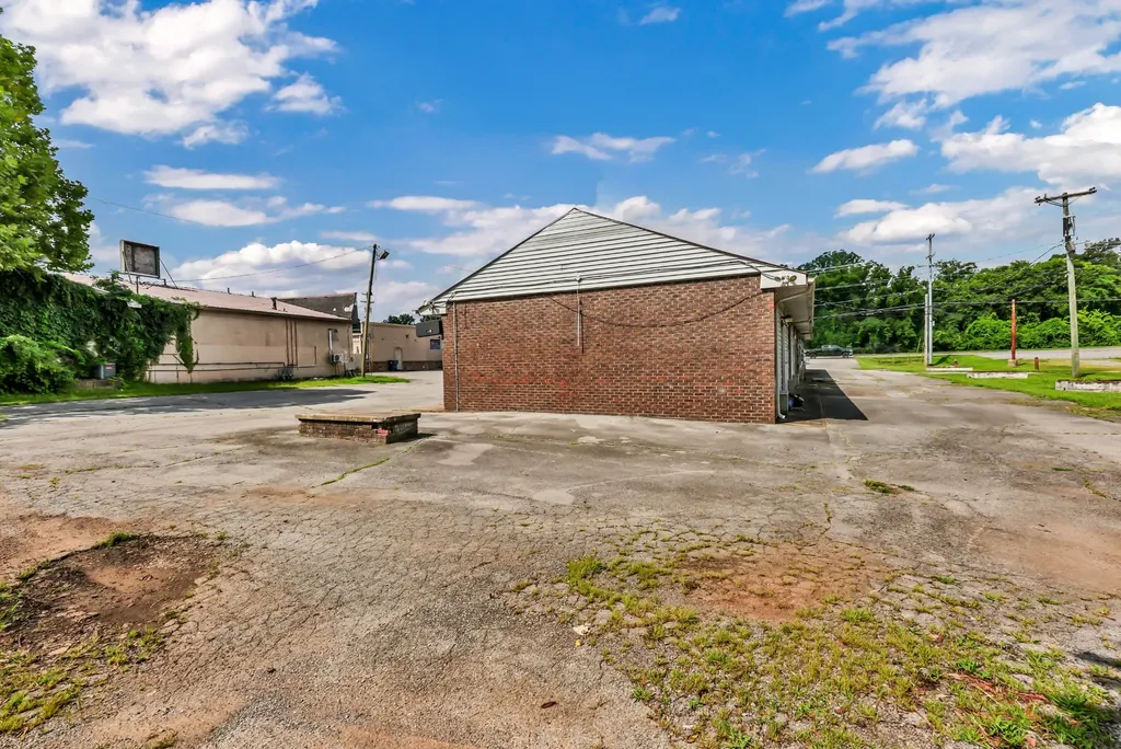 3025 Fort Campbell Boulevard Clarksville TN 37042
