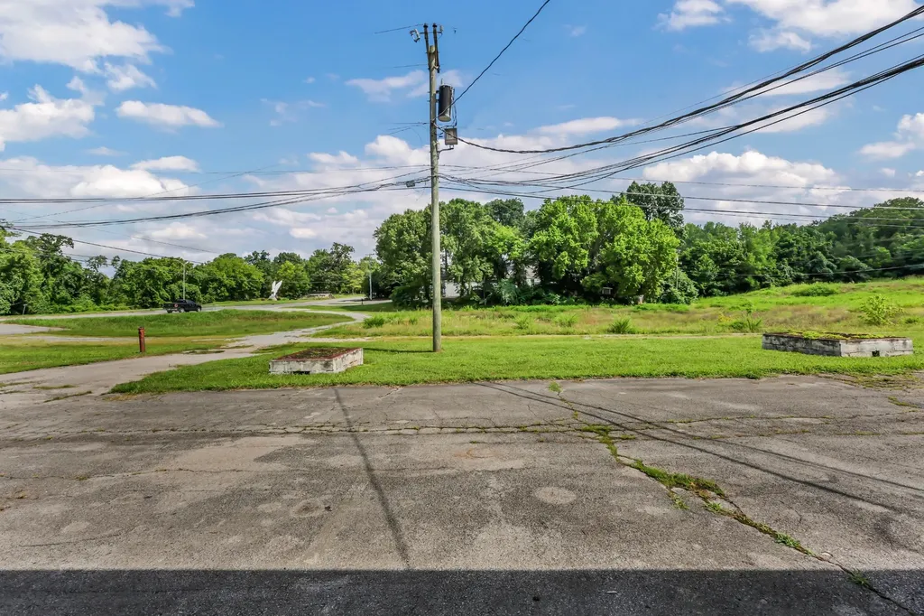 3025 Fort Campbell Boulevard Clarksville TN 37042