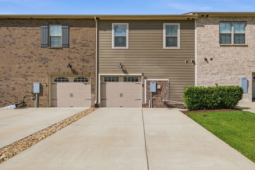 257 Claremont Court Gallatin TN 37066