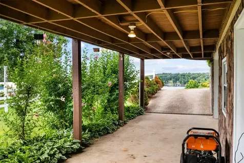 96 Quail Lane Camden TN 38320