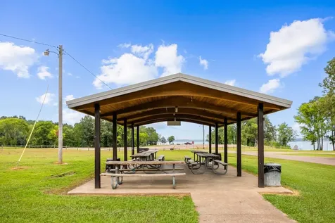 96 Quail Lane Camden TN 38320