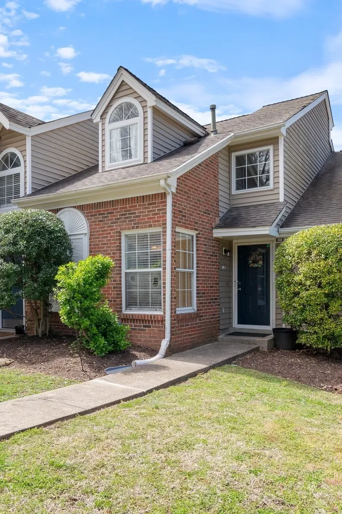 306 Yorkshire Circle Nashville TN 37211