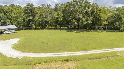 356 Jett Drive Clifton TN 38425