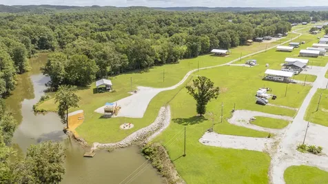 356 Jett Drive Clifton TN 38425