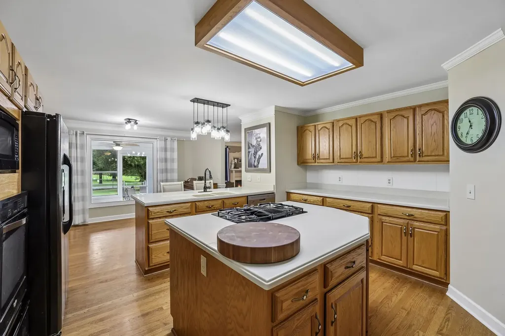 5455 Smithville Highway Mcminnville TN 37110
