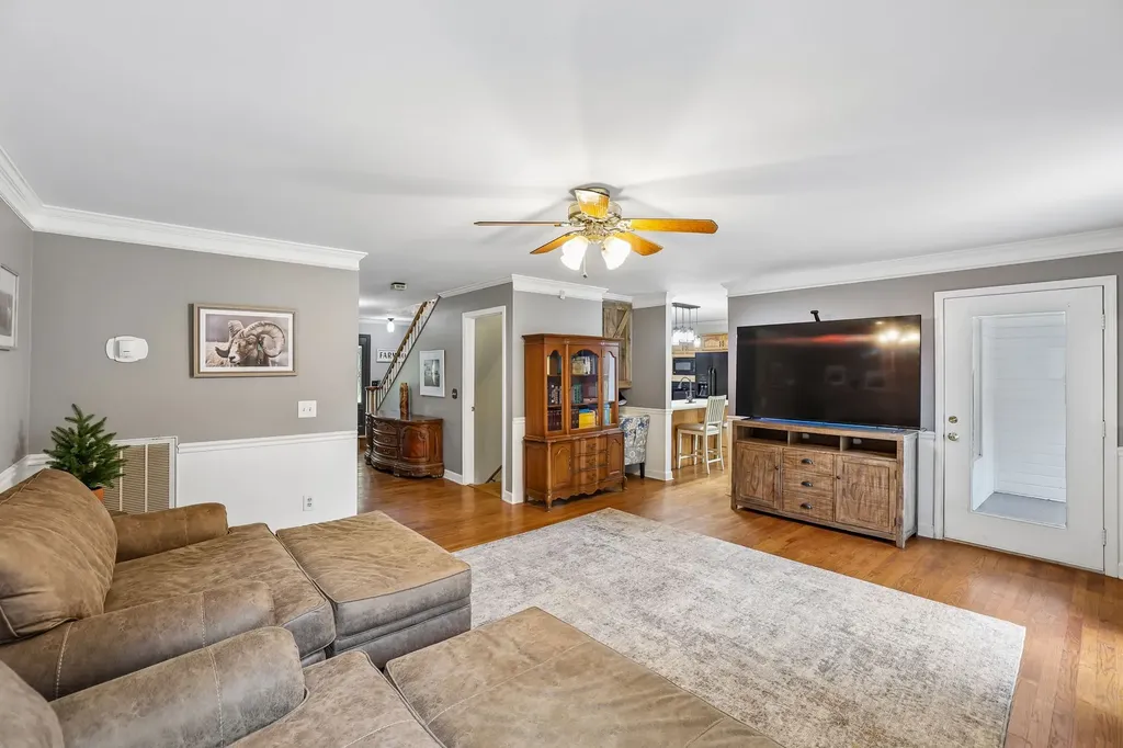5455 Smithville Highway Mcminnville TN 37110