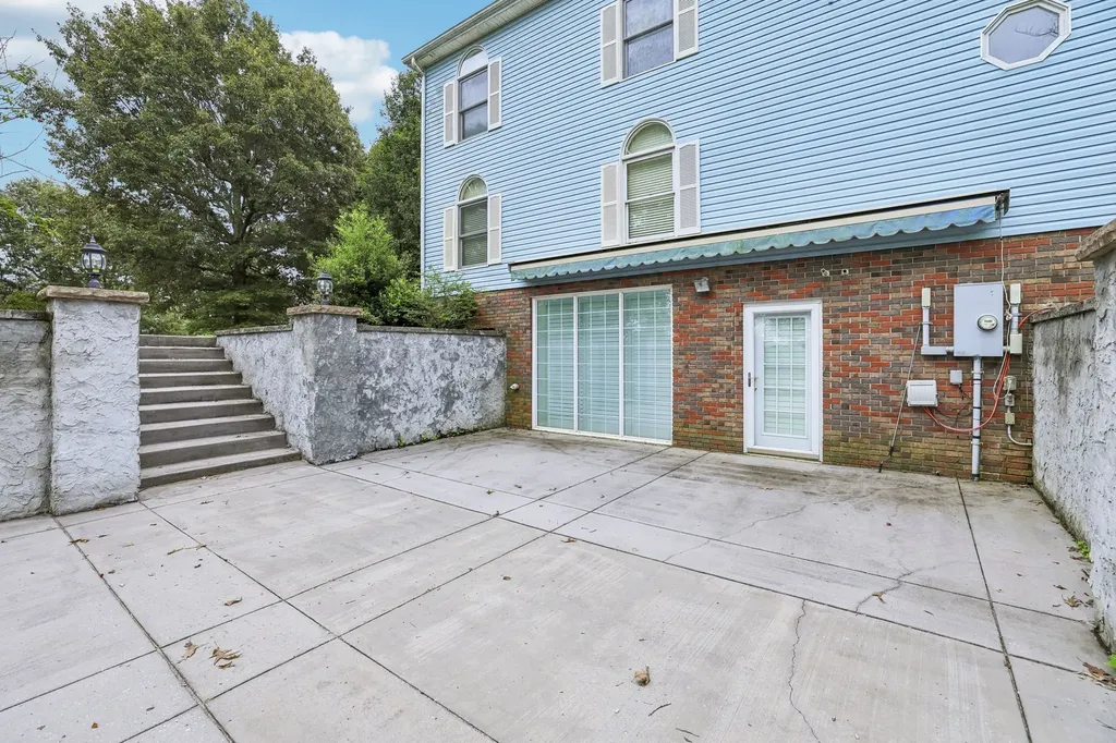 5455 Smithville Highway Mcminnville TN 37110