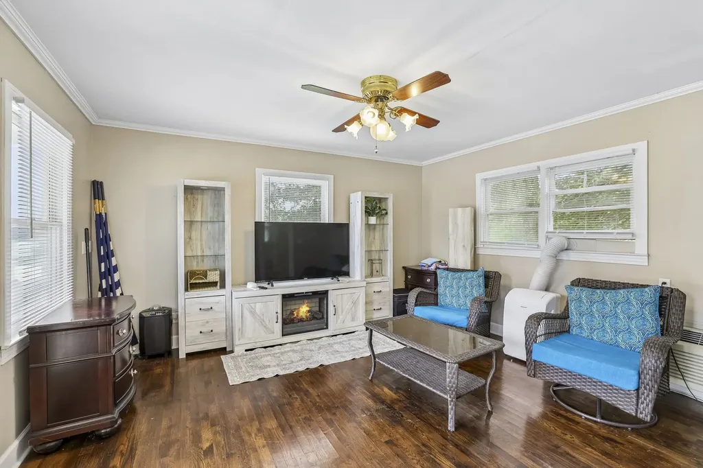 5455 Smithville Highway Mcminnville TN 37110