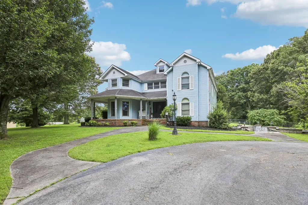 5455 Smithville Highway Mcminnville TN 37110