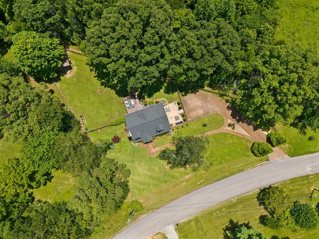 7211 Grammar Drive Fairview TN 37062