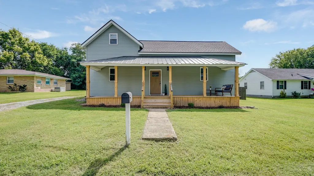 423 Anderson Street Gallatin TN 37066