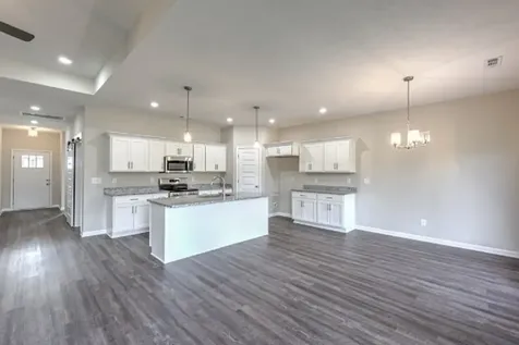 21 Bartow Street Decherd TN 37324