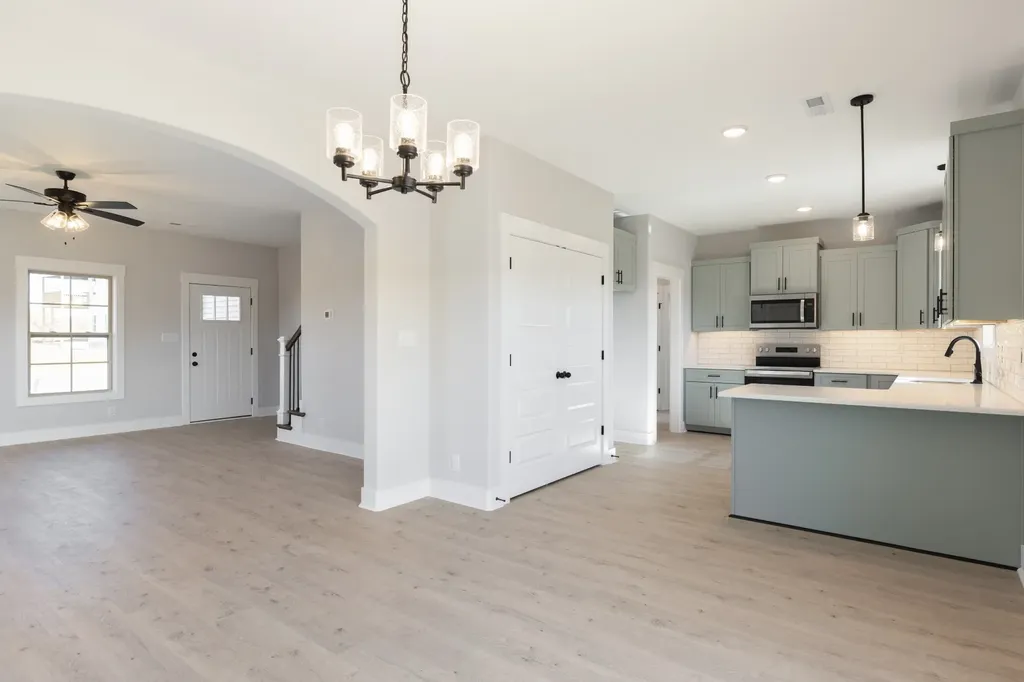 1076 Cherry Blossom Lane Clarksville TN 37040