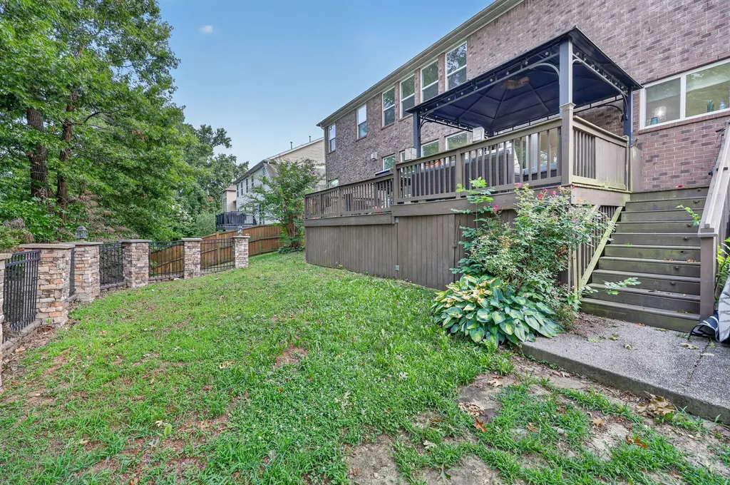 714 Crestmark Drive Mount Juliet TN 37122