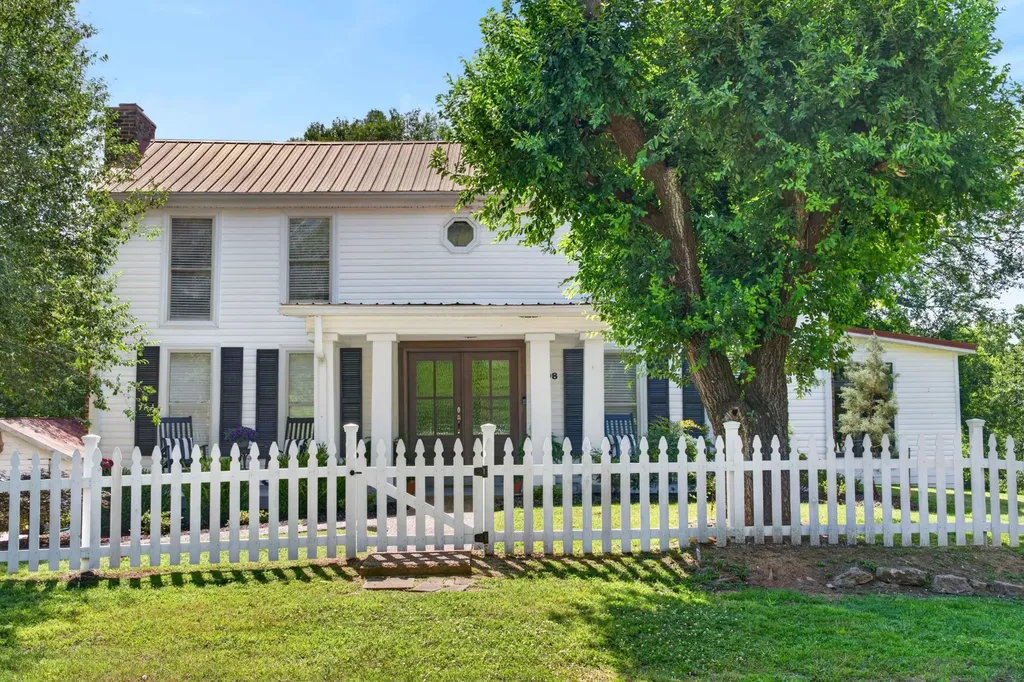 3798 Mccandless Road Columbia TN 38401