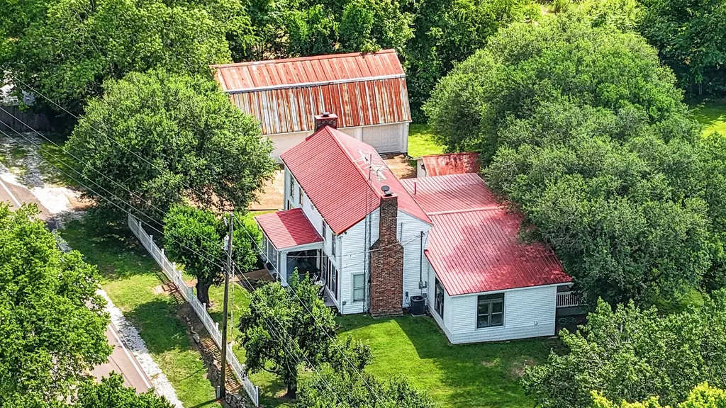 3798 Mccandless Road Columbia TN 38401