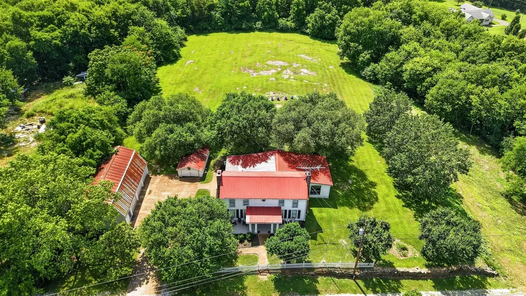 3798 Mccandless Road Columbia TN 38401