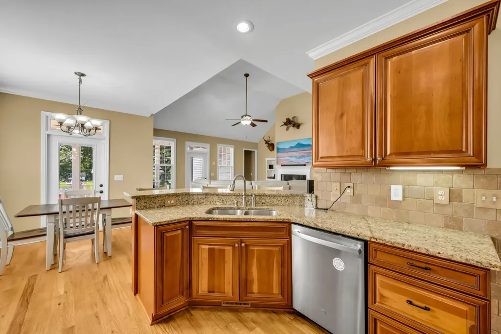 109 Hillside Drive Dickson TN 37055