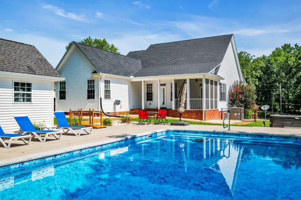 109 Hillside Drive Dickson TN 37055