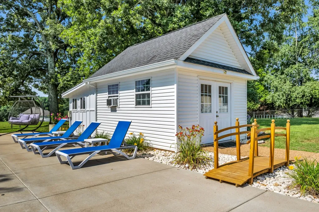 109 Hillside Drive Dickson TN 37055