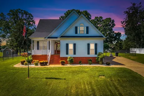 109 Hillside Drive Dickson TN 37055