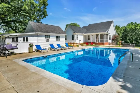 109 Hillside Drive Dickson TN 37055