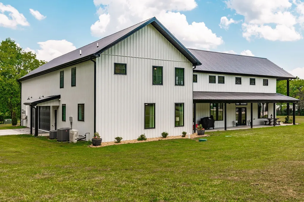 1243 Madison Creek Road Goodlettsville TN 37072