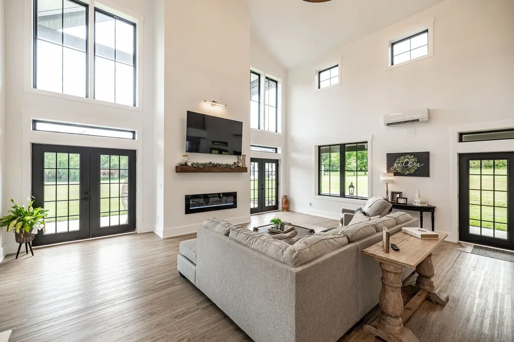 1243 Madison Creek Road Goodlettsville TN 37072