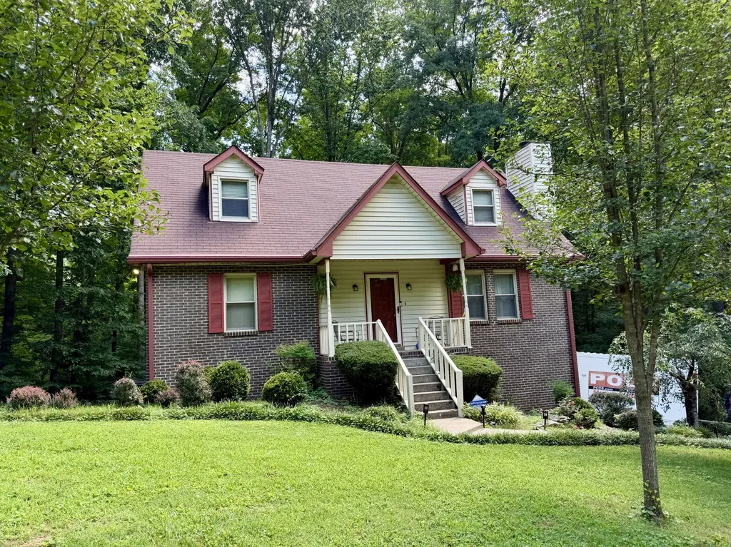 1011 Valley Lane White House TN 37188