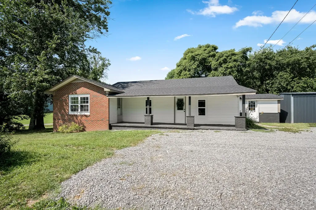 738 Old Mcminnville Highway Woodbury TN 37190