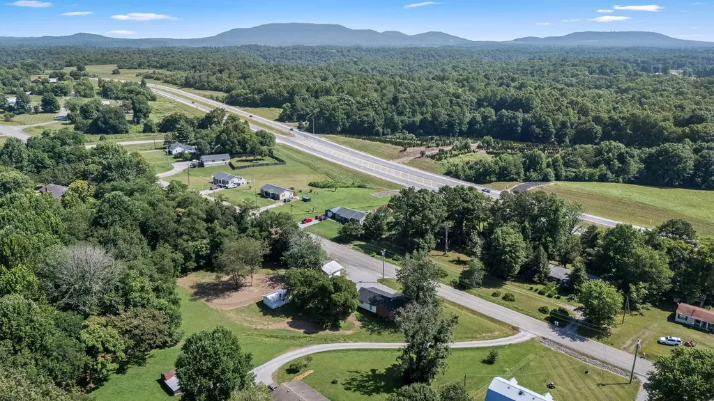 738 Old Mcminnville Highway Woodbury TN 37190