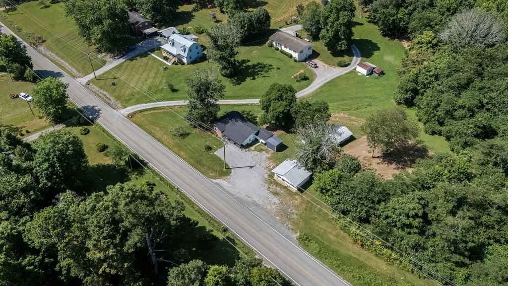 738 Old Mcminnville Highway Woodbury TN 37190