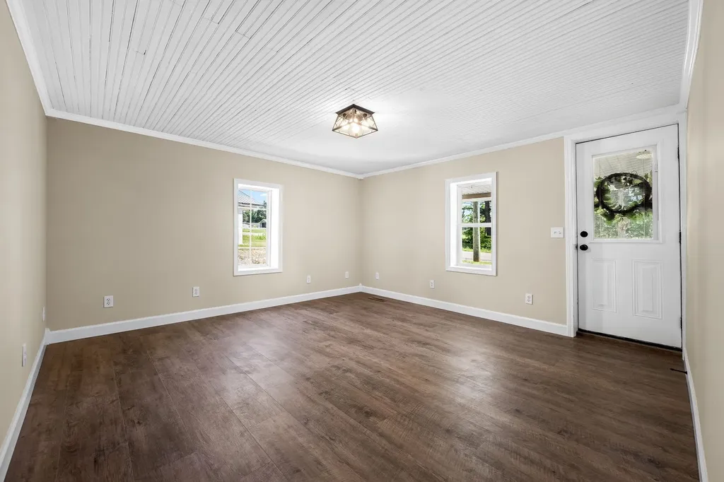 738 Old Mcminnville Highway Woodbury TN 37190