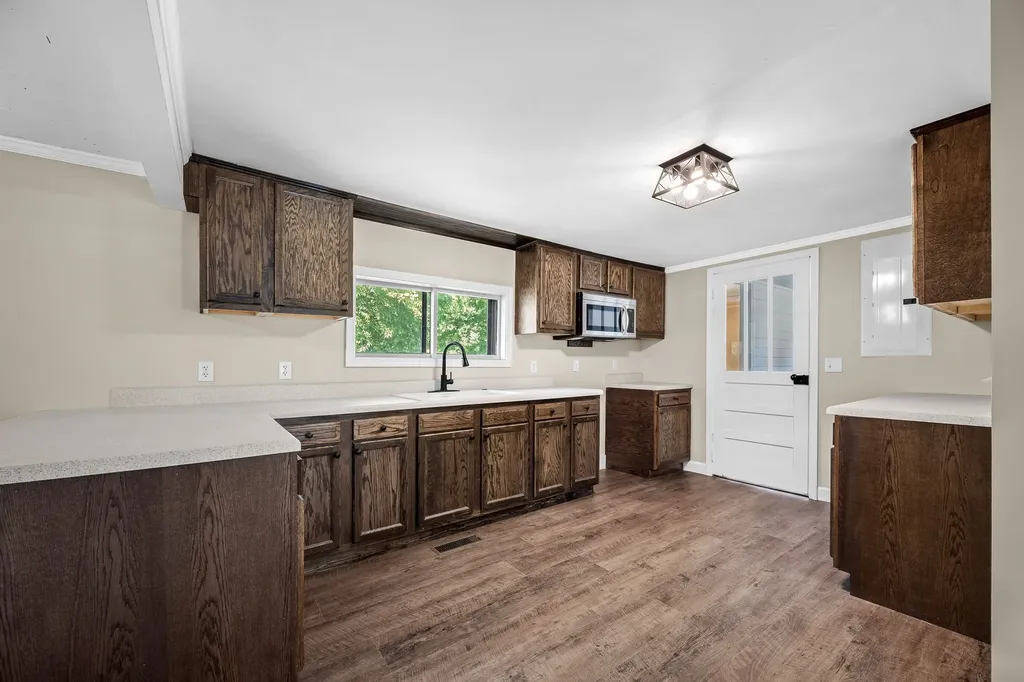 738 Old Mcminnville Highway Woodbury TN 37190