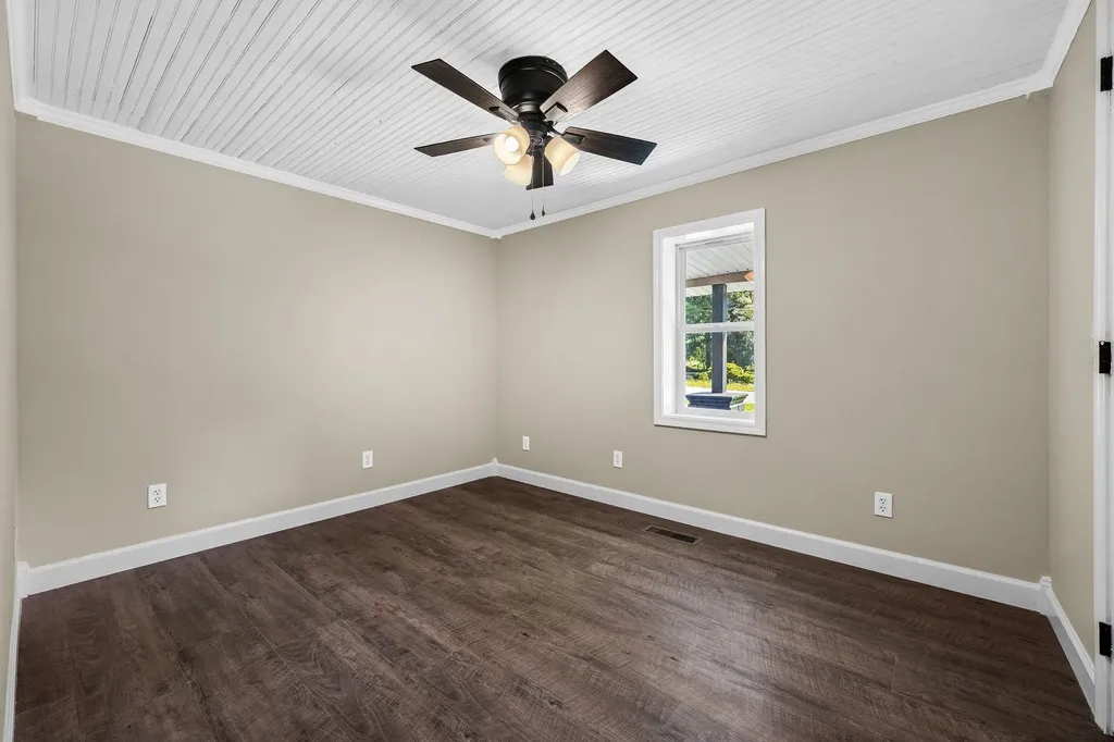 738 Old Mcminnville Highway Woodbury TN 37190