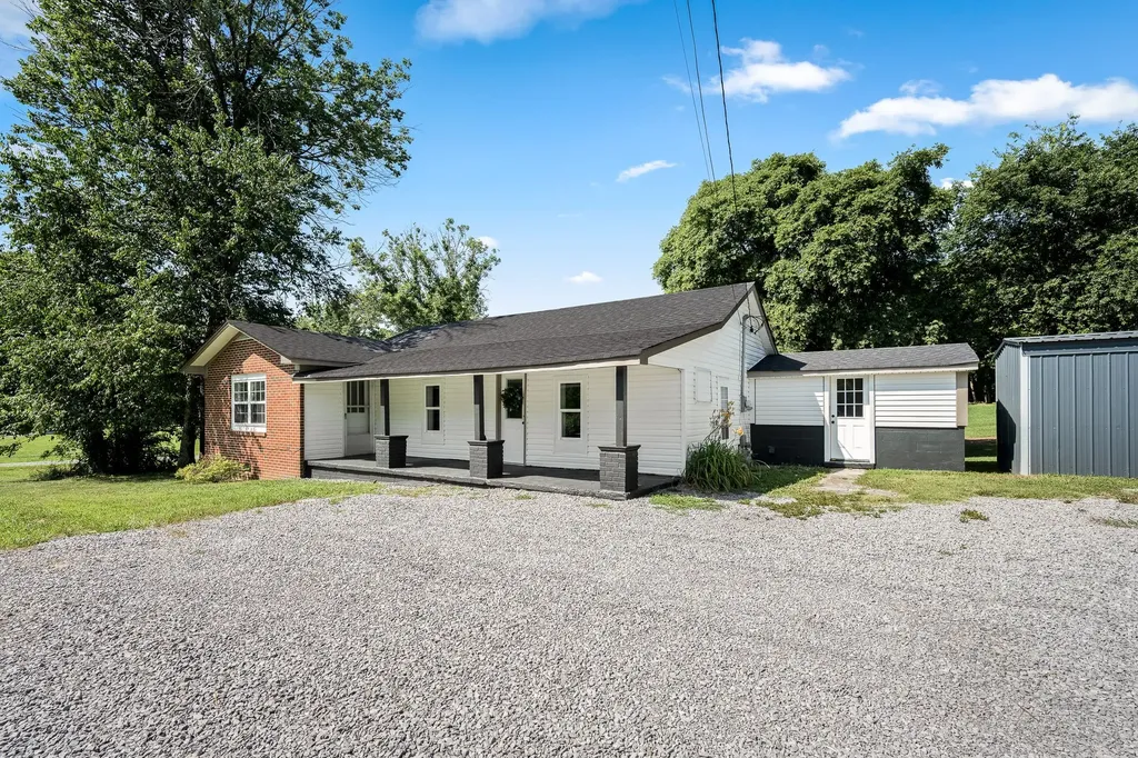 738 Old Mcminnville Highway Woodbury TN 37190