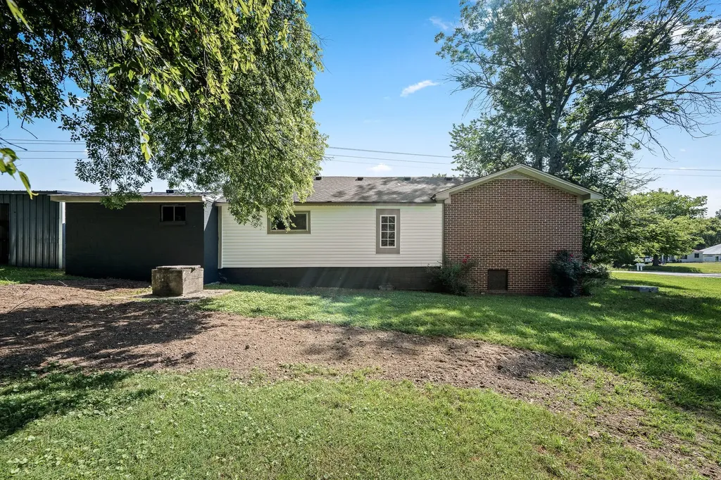 738 Old Mcminnville Highway Woodbury TN 37190